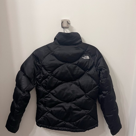 (SOLD) The North Face Diamond Quilted Puffer - Picture 3 of 5
